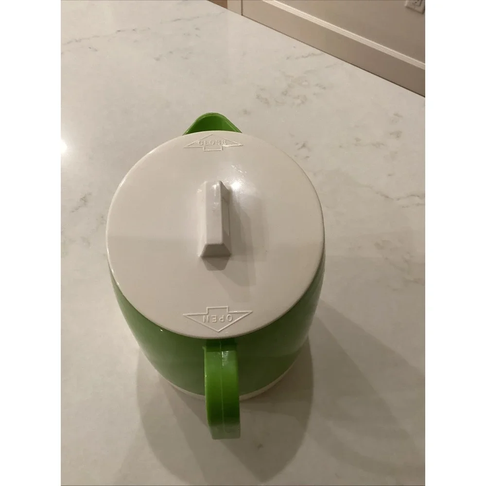 1970's Quikut Double Walled Insulated Green White Pitcher For Hot Or Cold Liquid